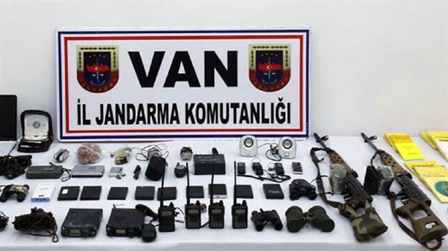 Van'da PKK'ya ait çok sayıda silah ve mühimmat ele geçirildi. 