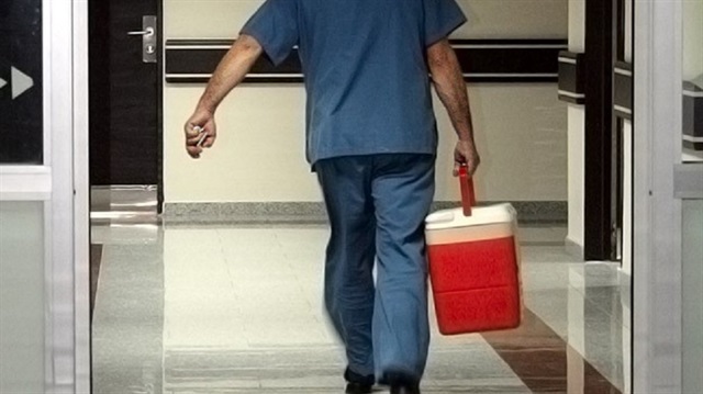 Çin'de bir hastanın böbreğini kaybeden doktorlar böbreğin kendiliğinden kaybolduğunu iddia ediyor. 