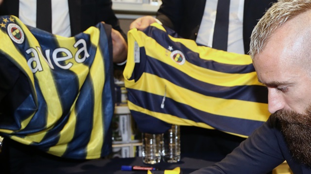 Raul Meireles (Fenerbahçe) 