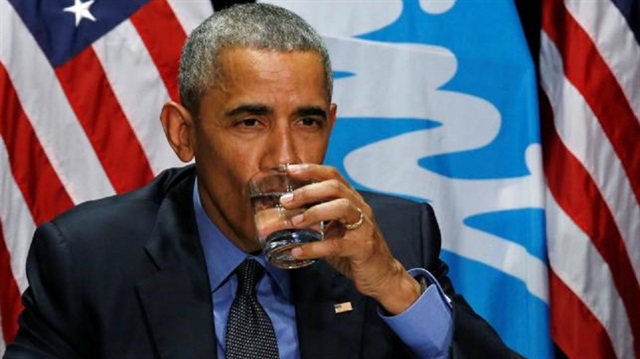 ABD Başkanı Barack Obama, Flint kentindeki kurşunlu su içti.
