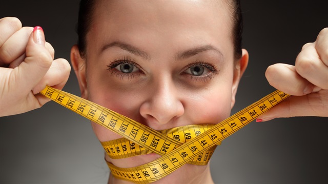 Diyetisyen İrem Başar, şok diyetler yerine düzenli beslenme ile kilo verilmesini tavsiye ediyor.
