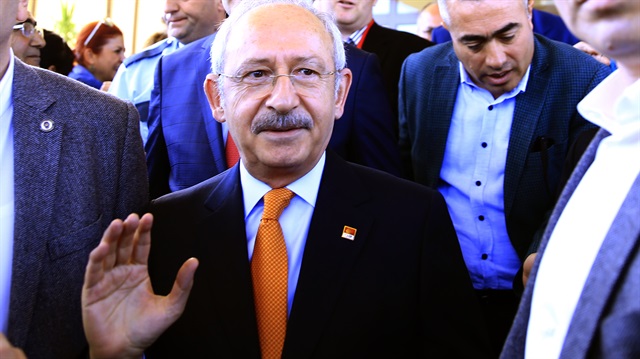 Kemal Kılıçdaroğlu, 2010 yılının mayıs ayında Deniz Baykal'ın kaset operasyonu ile istifa etmesinin ardından CHP Genel Başkanı seçildi.