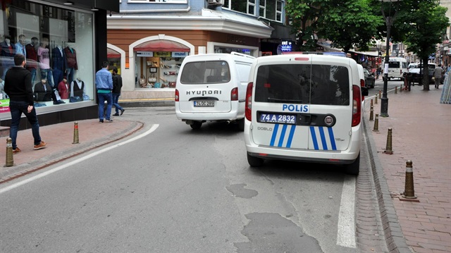 Bartın merkezli 6 ilde yapılan FETÖ operasyonunda 20 kişi gözaltına alındı.