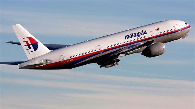 2014'te kaybolan Malezya uçağına ait parçaların Güney Afrika sahillerinde bulunduğu açıklandı.