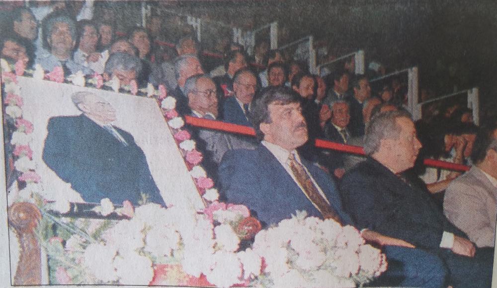 4 Nisan 1997'de Alparslan Türkeş'in ölümüyle MHP Genel Başkanlık koltuğu boş kalmıştı. 