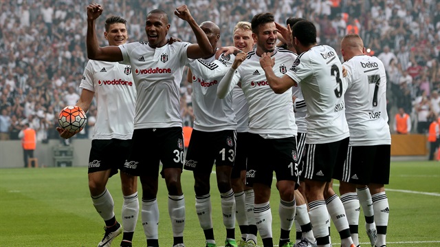 Marcelo'nun attığı golden sonra Beşiktaşlı futbolcuların gol sevinci...