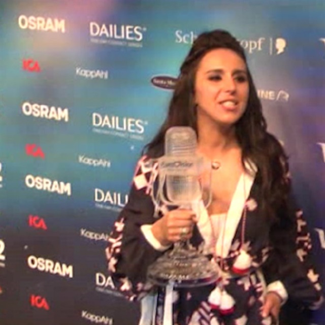 Kırımlı Jamala Türkçe şarkı söyledi, Ukrayna Eurovisyon'u kazandı