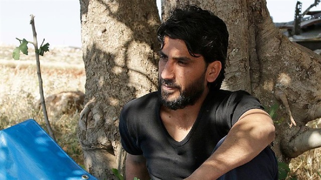 Suriye'de serbest bırakılan  tutuklulardan Mazin el-Hamavi, içeride yiyecek, içecek namına hiçbir şey bulunmadığını, elektriklerin de olmadığını vurguladı.