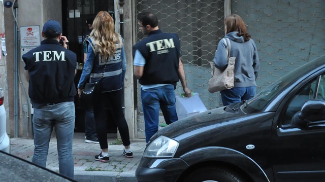 İzmir'deki FETÖ operasyonunda, Fetullah Gülen'in yeğeni de gözaltına alındı.