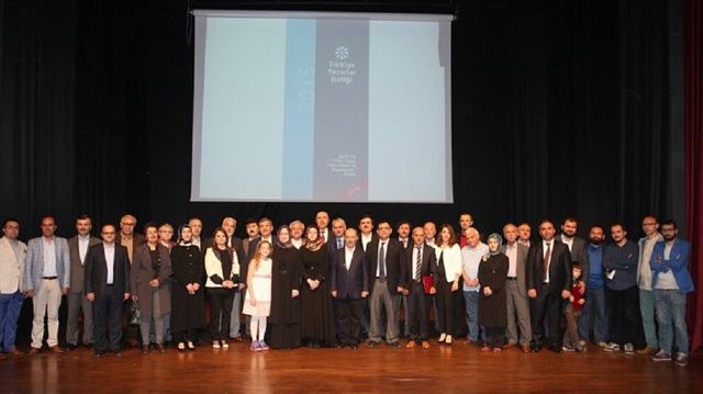 Zeytinburnu Kültür Merkezi'nde gerçekleştirilen ödül töreni.