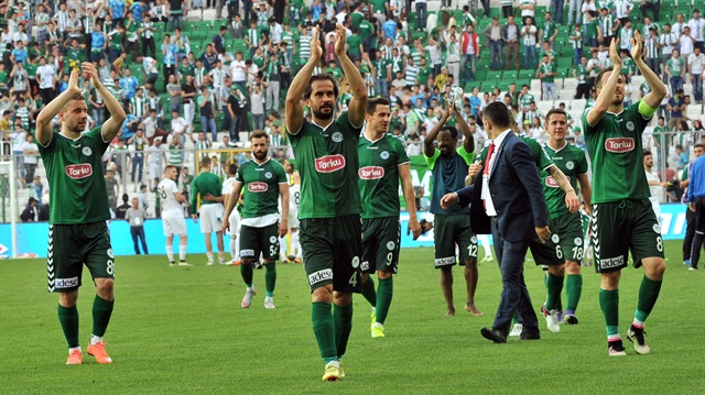 Torku Konyaspor taraftarı protestoya hazırlanıyor.