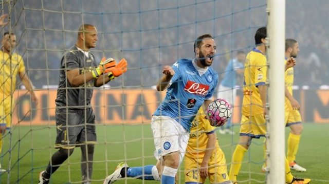Napoli-Frosinone maçı hakkında bahis şikesi şüphesiyle soruşturma başlatıldı.