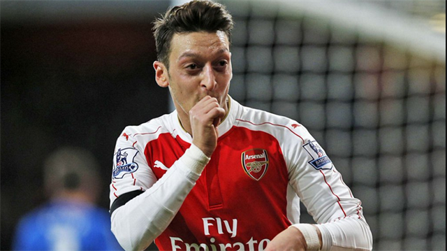 Mesut Özil Premier Lig'de bu sezon 35 maçta 6 gol 19 asistlik performans sergiledi.