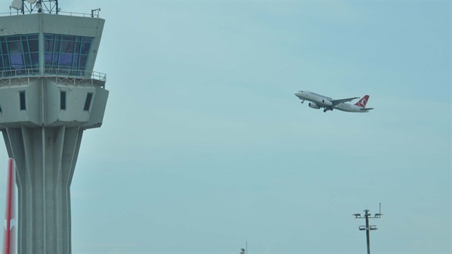 İstanbul-Bodrum seferini yapan THY uçağı teknik arızadan dolayı geri döndü. 