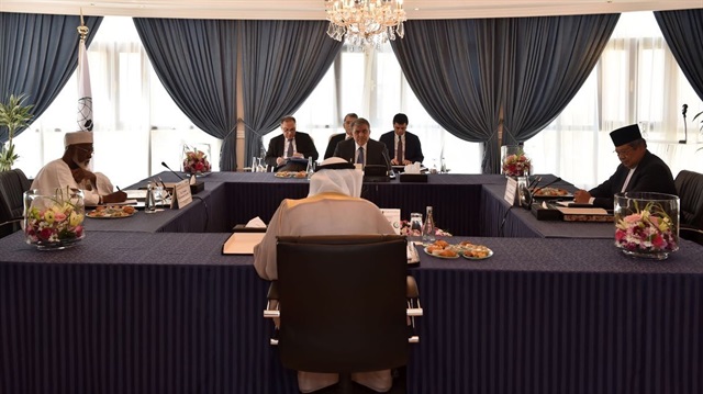 11. Cumhurbaşkanı Abdullah Gül, Suudi Arabistan’da katıldığı İslam İşbirliği Teşkilatı (İİT) Akil Adamlar Konseyi toplantısında konuştu. 