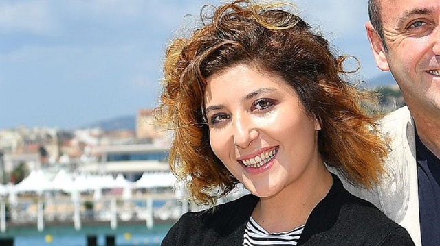 Oyuncu Şebnem Bozoklu, Cannes Film Festivali için geldiği Fransa'nın Cannes şehrinde çantasını çaldırdığını bildirdi.