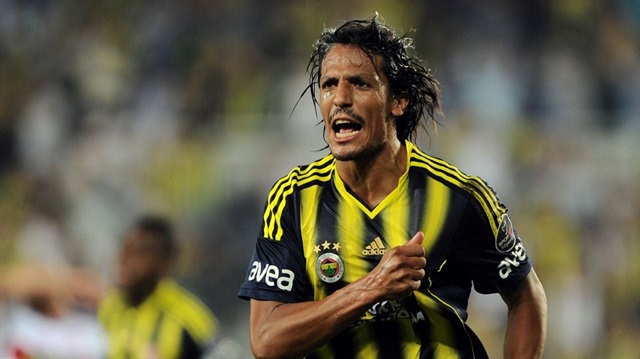 Fenerbahçe'de 9 sarı kart gören Alves, en hırçın isim oldu.