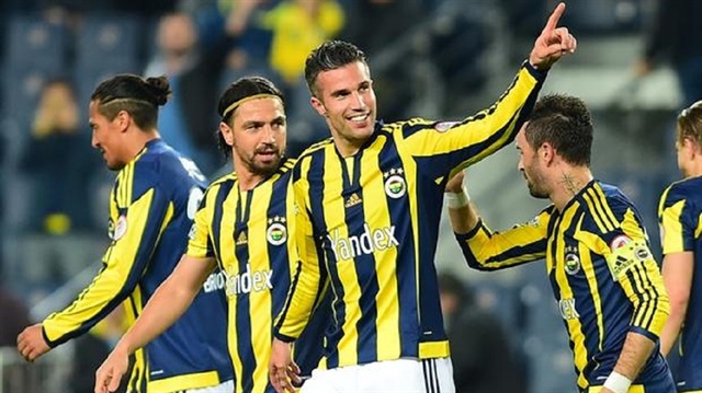 Mehmet Topuz Fenerbahçe'den ayrılıyor.