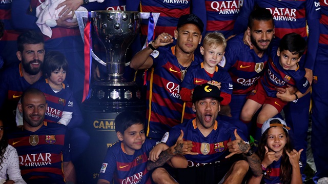 Barcelona 2015-2016 sezonu şampiyonluğunu Nou Camp Stadı'nda kutladı.