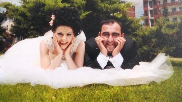Şehit astsubay Murat Demirci, eşi Songül Demirci ile birlikte bu fotoğrafı çektirmişti.