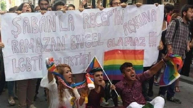 'Onur yürüyüşü' düzenleyen LGBT'liler, Müslümanların kutsal aylarına hakaret etmişlerdi.