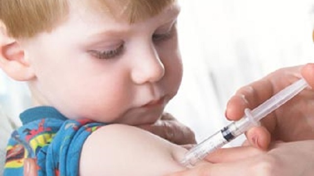 Sağlık Bakanlığı tek doz aşının iki doza çıkarılması konusunun yıl sonunda yapılacak değerlendirmelerde belli olacağını açıkladı.