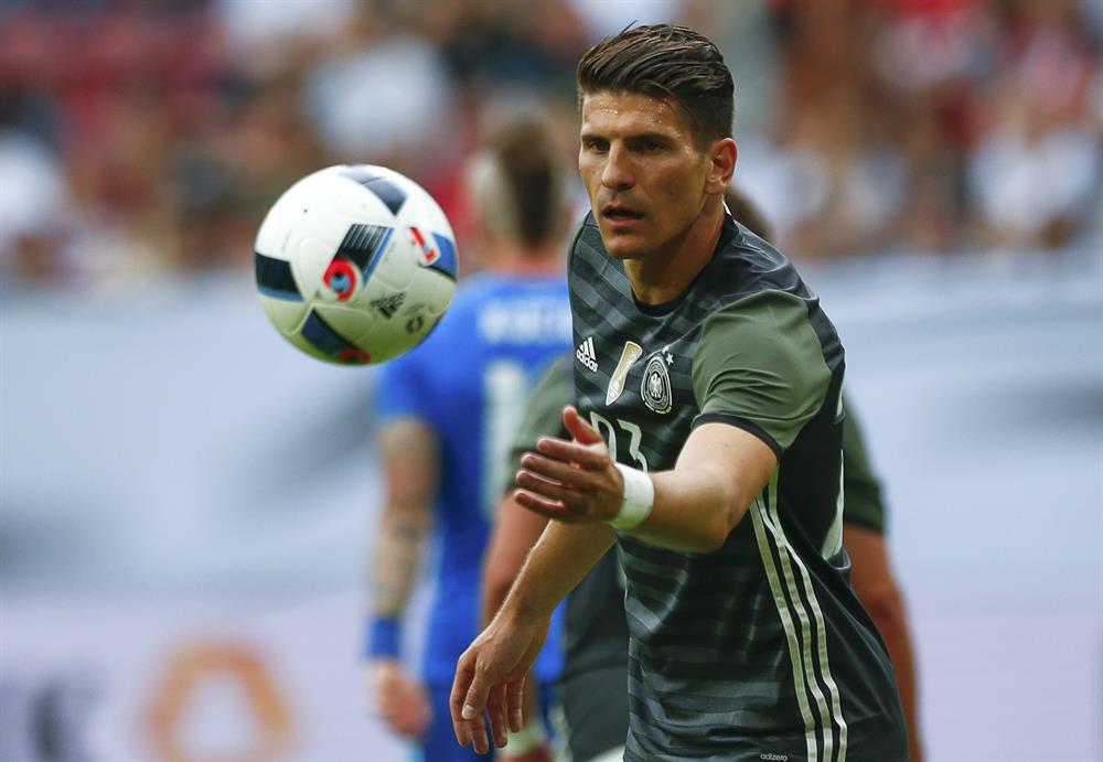 Marian gomez. Mario Gomez.