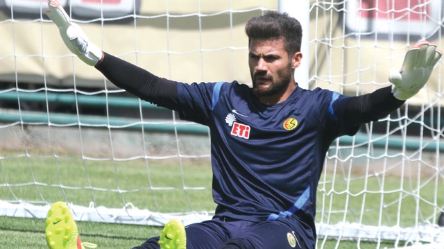 Ali Şaşal, Eskişehirspor ile olan sözleşmesini feshetti.