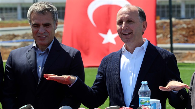 Trabzonspor Başkanı Muharrem Usta ve teknik direktör Ersun Yanal. 