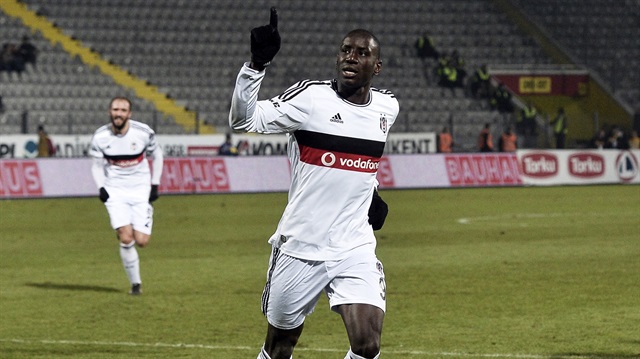 Demba Ba Süper Lig'de oynadığı  29 maçta 18 gol attı.