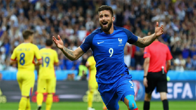 Giroud'nun golüne Rumenler uzun süre itiraz etti.