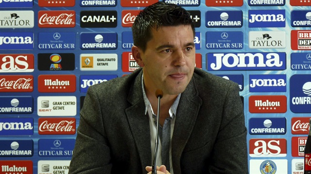 Cosmin Contra Rumen eski futbolcu, teknik direktör. Geçen sezon La Liga ekiplerinden Getafe'nin teknik direktörlüğünü yaptı.