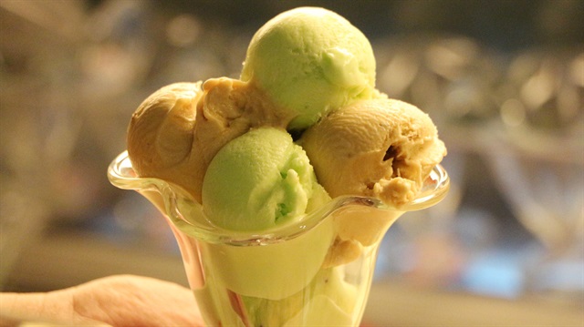 Kahramanmaraş'ta çaylı dondurma üretildi.