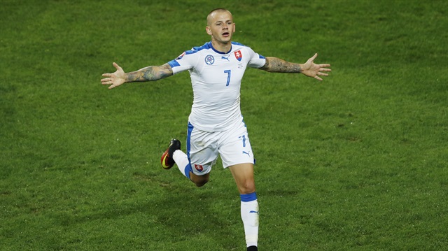 Trabzonspor Vladimir Weiss'i takibe aldı.