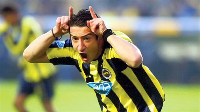 Bucaspor Kulübü, Teknik direktörülük koltuğuna, 2000-2005 yılları arasında Fenerbahçe'de top koşturan Serhat Akın'ı getirmeyi planlıyor.