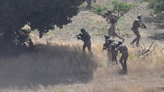 'Bayrak-14 Şehit Jandarma Teğmen Abdülselam Özatak Müşterek Özel Birlik Operasyonu' devam ediyor. 