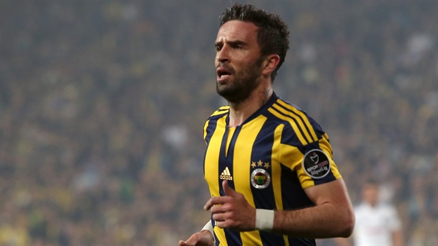 Gökhan Gönül imzayı atıyor...