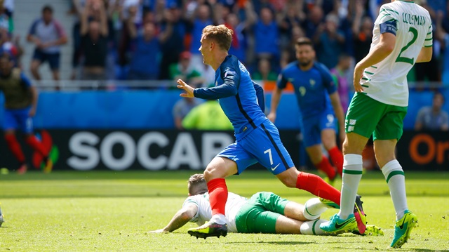 Griezmann attığı iki golle Fransa-İrlanda maçının adamı oldu.