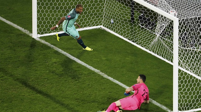 Quaremsa'nın attığı golle Portekiz çeyrek finale yükseldi.