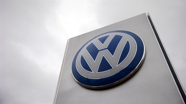 Volkswagen dizel emisyon skandalında suçlamaların kaldırılması için 15 milyar dolara anlaştı.