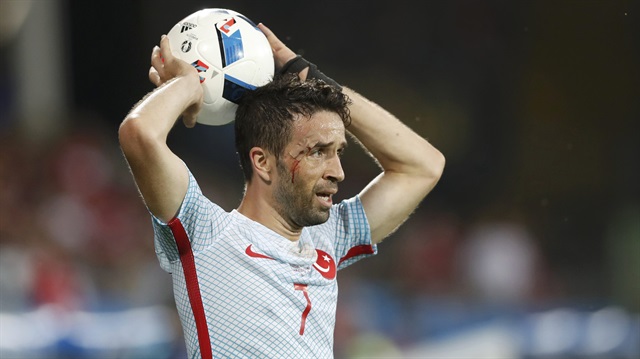 Gökhan Gönül'ün Beşiktaş'a transferi sosyal medyada tartışma çıkardı. 
