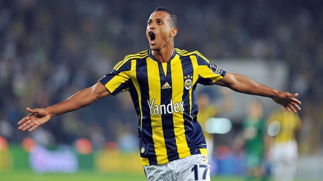 Fenerbahçe Kulübü, Nani'nin 8.5 milyon Euro karşılığında Valencia'ya transfer olduğunu açıkladı.