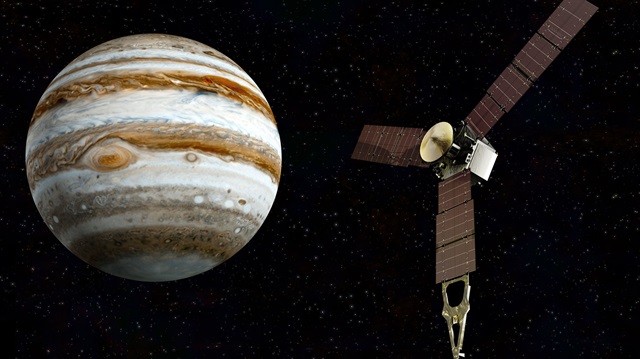 5 yıl önce uzaya fırlatılan Juno uzay aracı Jüpiter'in yörüngesine girdi.