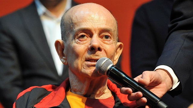 Galatasaray'ın ve milli takımın efsane ismi Turgay Şeren 84 yaşında hayatını kaybetti. 