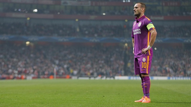 Wesley Sneijder'in Galatasaray'daki geleceğinin bu hafta netleşmesi bekleniyor.