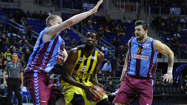 Fenerbahçe, Ekpe Udoh ile 1+1 yıllık sözleşme imzaladı. 