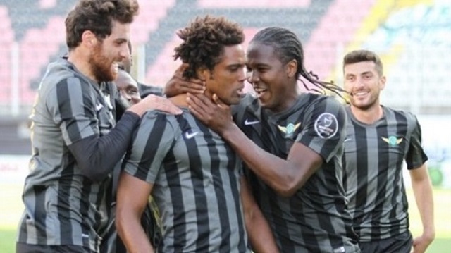 Akihsar, golcü oyuncu Bruno ile yollarını ayırdı.