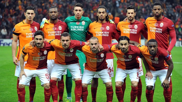 Geçtiğimiz sezon Galatasaray'da kiralık olarak forma giyen Jason Denayer'in sarı kırmızılılarda 1 yıl daha kiralık olarak forma giyeceği belirtildi. 