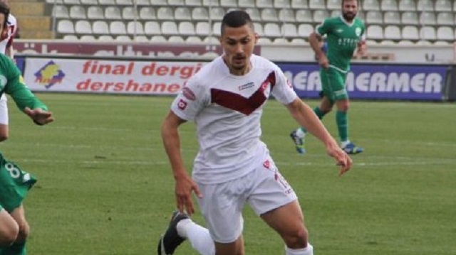 Gençlerbirliği'nin yeni transferi Noyan Öz,  Elazığspor'dan ayrıldıktan sonra geçtiğimiz sezon Boluspor'a transfer olmuştu.