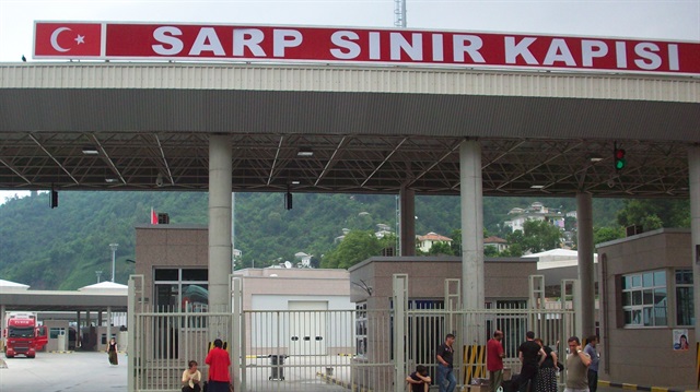 Artvin'de bulunan Sarp Sınır Kapısı Gürcistan'a açılıyor.